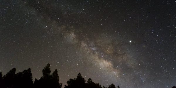 Meteoro Delta Aquárida capturado nas Ilhas Canárias
Foto: Juan Fco. Marrero/Flickr/CCommons (31.jul.2019)