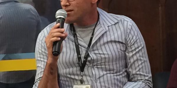 O secretário de Obras disse em audiência pública (26/09/2019) que a Prefeitura está notificando a empreiteira COM Engenharia para concluir a obra em 12 meses; MP Federal vai avaliar novo prazo