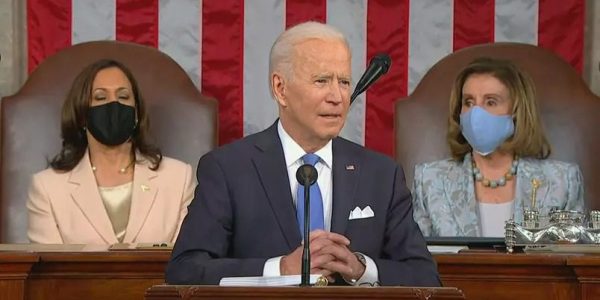 O presidente dos Estados Unidos, Joe Biden, discursa (28.abr.2021)
Foto: Reprodução/CNN