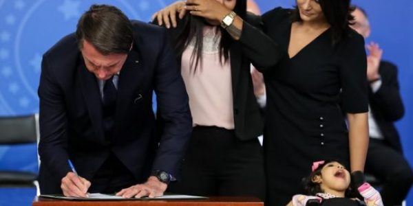 BOLSONARO-556x417[1]