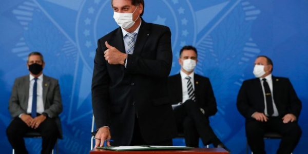 Presidente Jair Bolsonaro durante cerimônia / Crédito: Alan Santos PR