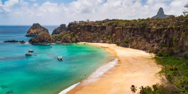 Baía do Sancho: entre as top 10 praias para se visitar em 2022, segundo a TripAdvisor
Getty Images