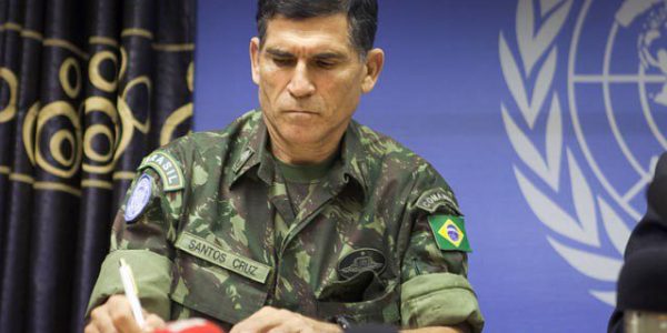 General-Carlos-Alberto-dos-Santos-Cruz1