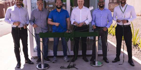 Na foto, da esquerda para direita: Matheus Vedelago, João Laurentino, Fernando Octaviani, Ildo Wilde, Antonio Soares e Gabriel Cortez.