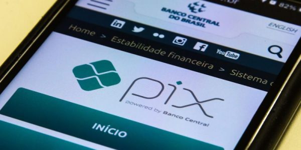 Inicialmente prevista para começar em janeiro, a nova funcionalidade do Pix entraria em operação nesta segunda (15) / Crédito: Marcello Casal Jr./Agência Brasil