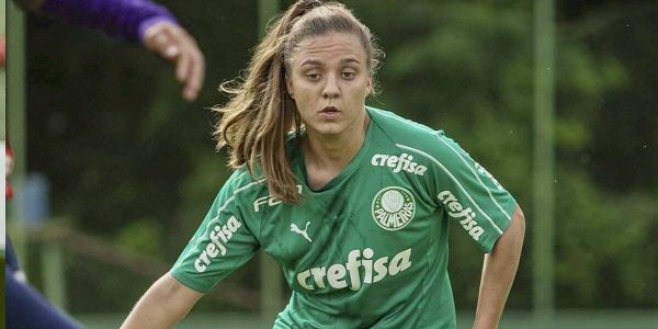 Stefany Krebs foi apresentada junto ao restante dos reforços do Verdão para a temporada (Rebeca Reis)