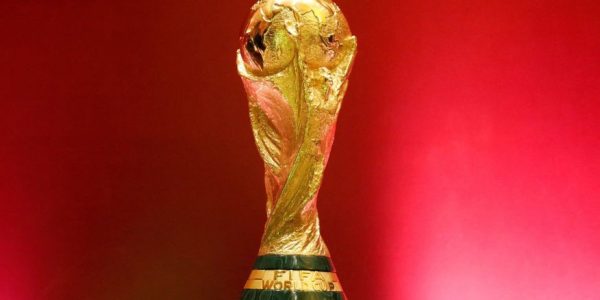 Troféu da Copa do Mundo da Fifa; Mundial do Catar ocorrerá entre novembro e dezembro
Reuters