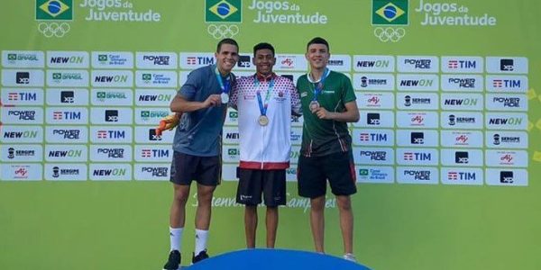 Vinícius Moraes Costa_Campeão Brasileiro_800 metross_Jogos da Juventude1