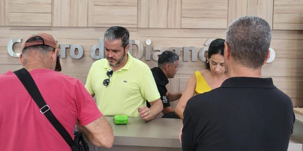 Até o dirigente do Noroeste, Reinaldo Mandalitti, está ajudando nas vendas no CDU