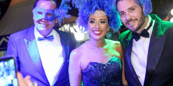 baile_de_mascaras_padrinhos_do_baile_2018_luiz_fernando_e_laiandra_ribas_os_mais_bem_produzidos_do_baile_de_2017-720673 (1)