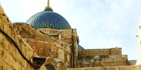 basilica-of-the-holy-sepulchre-2070814_1920