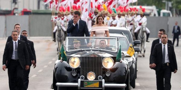 Brazil's new President Jair Bolsonaro reacts as he drives past before his swear-in ceremony, in Brasilia, Brazil January 1, 2019. REUTERS/Ricardo Moraes