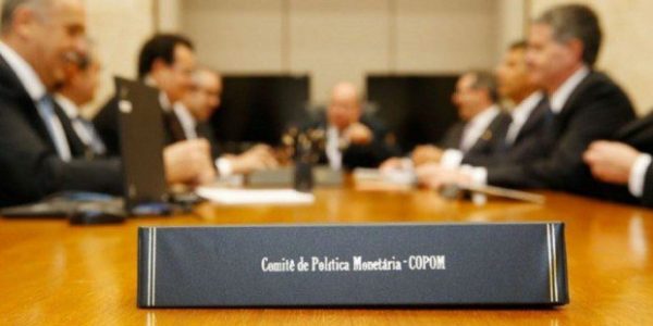 copom-reduz-taxa-basica-de-juros-para55-ao-ano-203018[1]