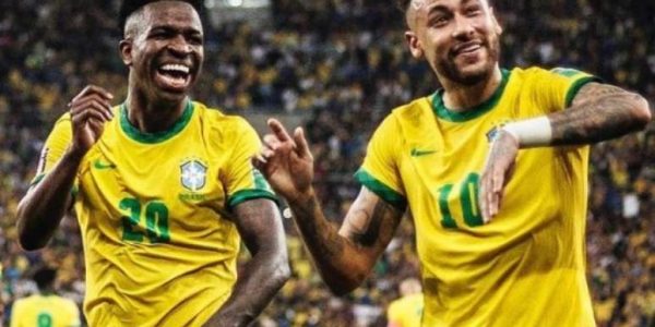 Torcida brasileira quer ver Vini Jr e Neymar juntos no time titular de Tite
Foto: Reprodução