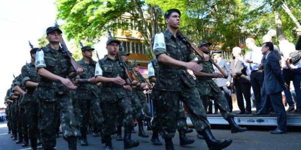 desfile_botucatu_1-1038110