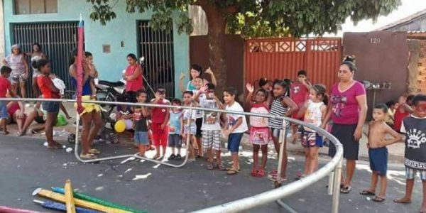 festa_para_as_crian_as_do_pousada_1-1497405[1]