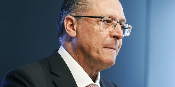 NEW YORK, NY - MAY 15: Governor of Sao Paulo Geraldo Alckmin looks on during the  15th anniversary of Sabesp at the New York Stock Exchange (NYSE) on May 15, 2017 in New York, United States. (Photo by Vanessa Carvalho/Brazil Photo Press/LatinContent/Getty Images)