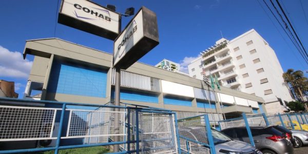 A Companhia de Habitação Popular de Bauru (Cohab) tem 11 cargos de chefia de divisão, apesar de não construir nenhum imóvel há 25 anos / Foto: Malavolta Jr.