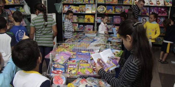 Feira do Livro Infantil no Teatro Municipal,