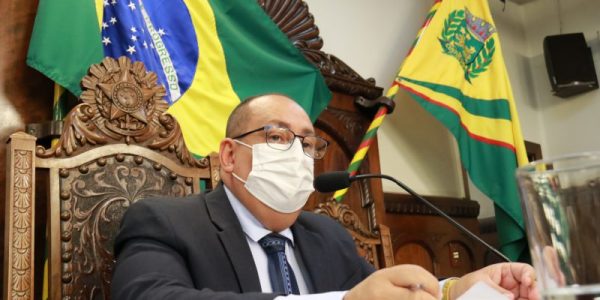 O vereador Sandro Bussola vai pedir uso do dinheiro em obras no Jardim Nicéia e Parque Giansante / Crédito: Malavolta Jr.