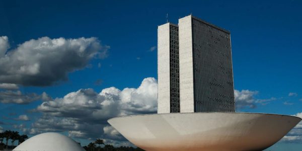 monumentos_brasilia_cupula_plenario_da_camara_dos_deputados3103201341-1280x720