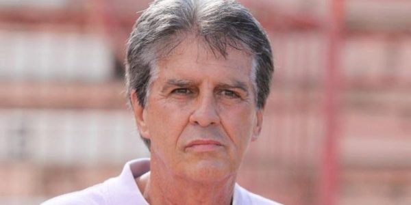 morre_o_tecnico_ferreirao_conhecido_como_rei_do_acesso_wv9z-3301527[1]