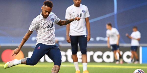 neymar-durante-aquecimento-do-psg-antes-de-semifinal-da-liga-dos-campeoes-da-europa-1597777635297_v2_900x506