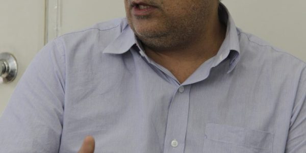 Reunião na Prefeitura entre comando de greve servidores - Sinserm - e Marcos Garcia, Arnaldo Ribeiro e Célio Bucceroni
24/3/2015
Na foto: Marcos Garcia