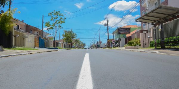 Sao Jose dos Pinhais, 3 de Março de 2015 (Semvop) - Rua Castro Alves recapada e sinalizada. (Foto: Ary Portugal/PMSJP).