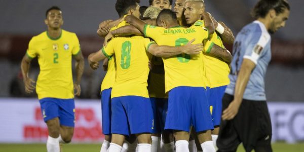 Jogadores da Seleção Brasileira comemoram a vitória / Foto: Lucas Figueiredo/CBF