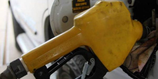 Petrobras: estatal anunciou corte médio de R$ 0,10 no litro de diesel nas refinarias (Marcos Santos/USP Imagens/Reprodução)