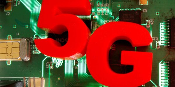 Empresas terão concessão de frequências para o 5G por 20 anos
REUTERS/Dado Ruvic /Ilustração