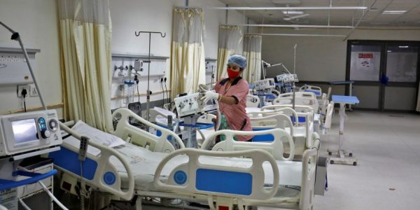 Leitos em hospital de Ahmedabad, na Índia
06/12/2021REUTERS/Amit Dave