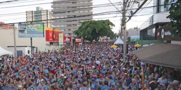 Bloco Agora ou Nunca, novamente, leva multidão às ruas / Foto: Fotos: Tainá Vétere