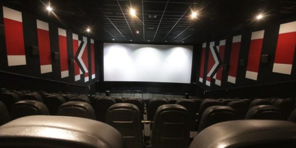 Multiplex está com tudo pronto para receber os amantes da telona; as poltronas foram higienizadas e volta terá distanciamento e medidas de segurança / Foto: Vinicius Bomfim