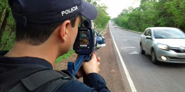 Radar móvel usado em rodovia pela Polícia Rodoviária Federal — Foto: Divulgação/PRF Tocantins